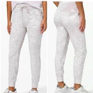 NWOT Lululemon Ready to Crush Lounge Jogger Chrome Velvet High Rise Pants Size 0